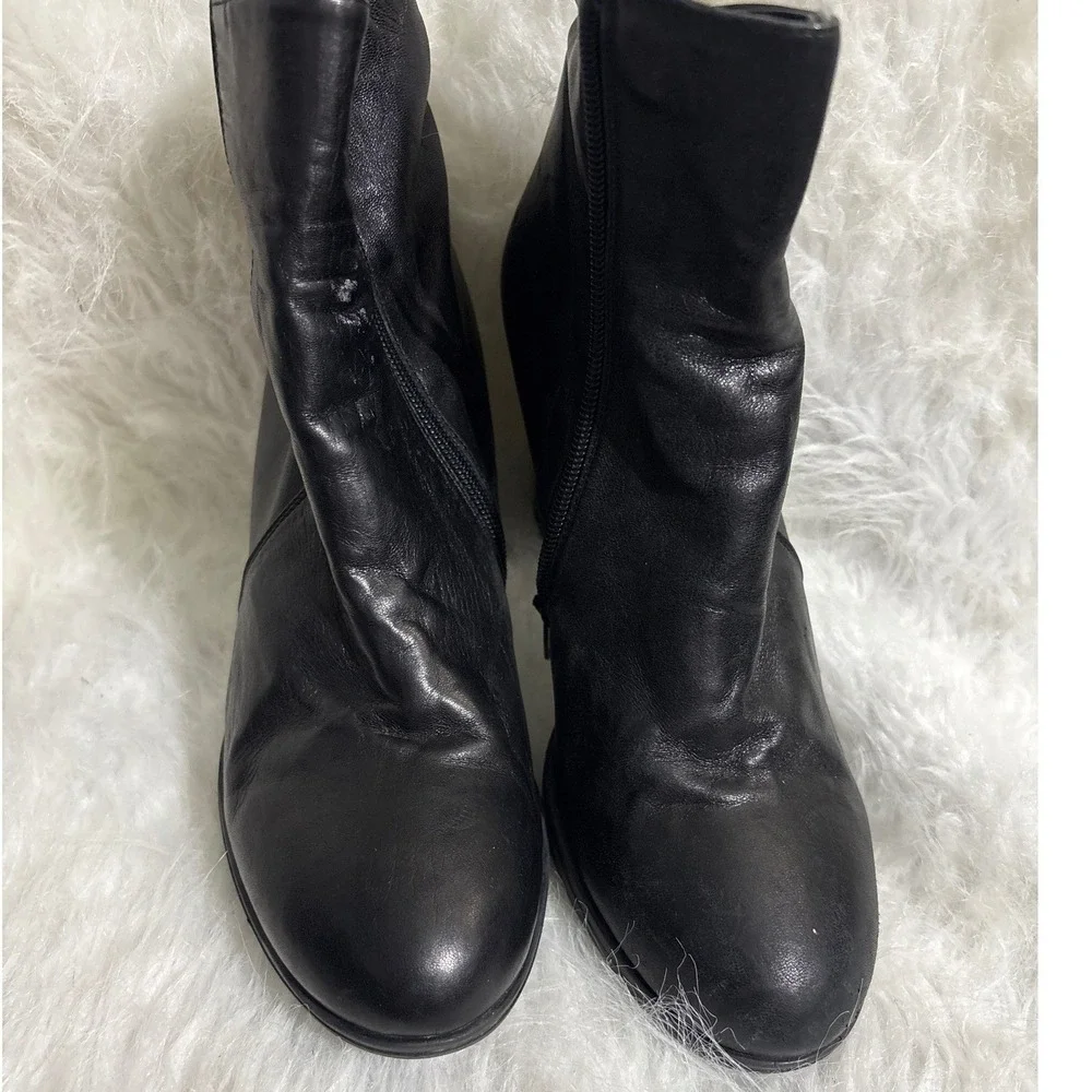 Andre Assous Black Leather Ankle Boots Made in Italy Block Heel Womens 8
